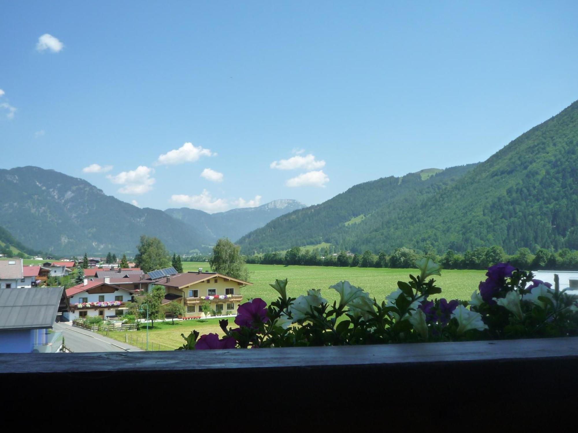 Hotel Neuwirt Бухен Экстерьер фото