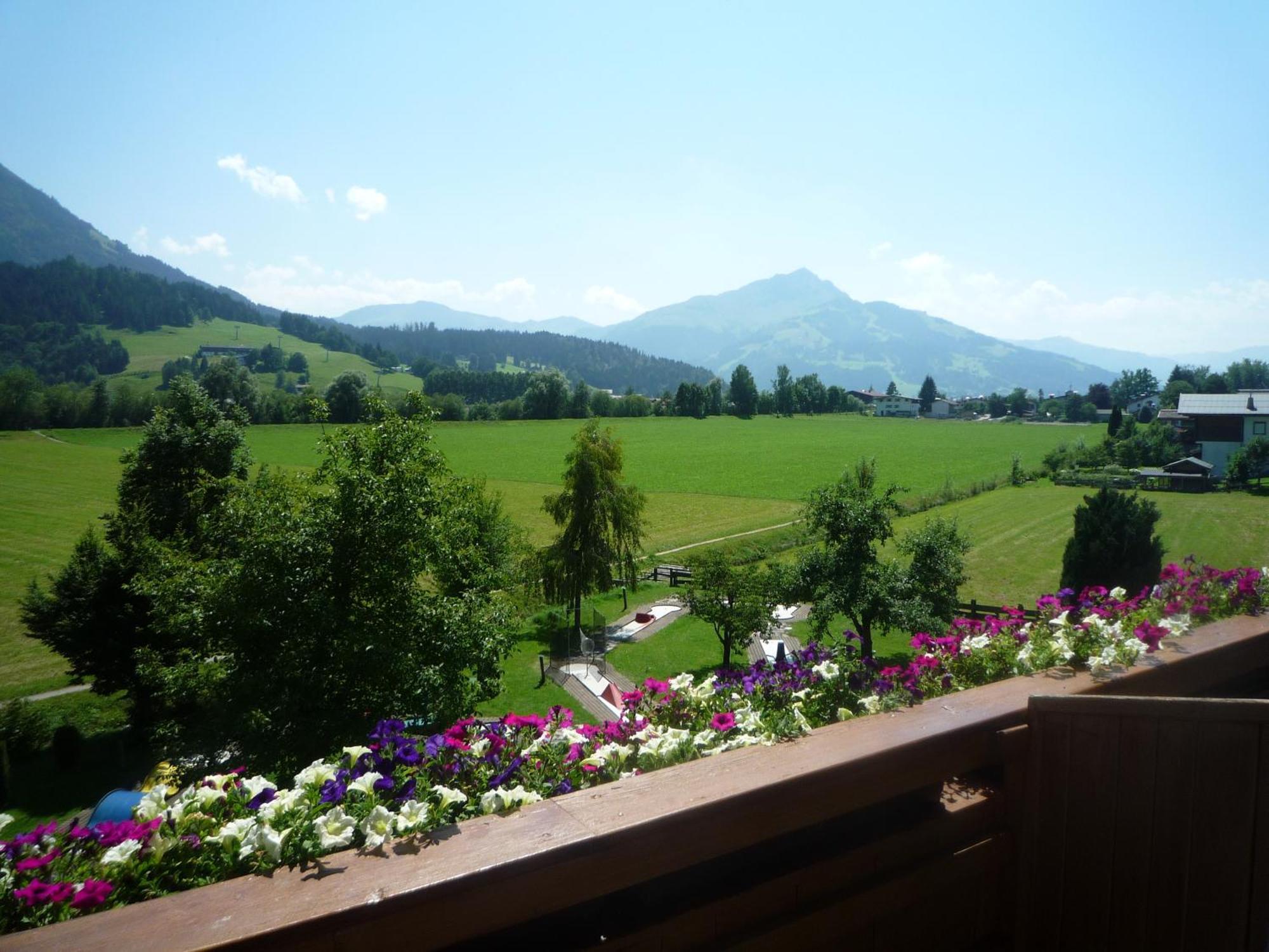Hotel Neuwirt Бухен Экстерьер фото