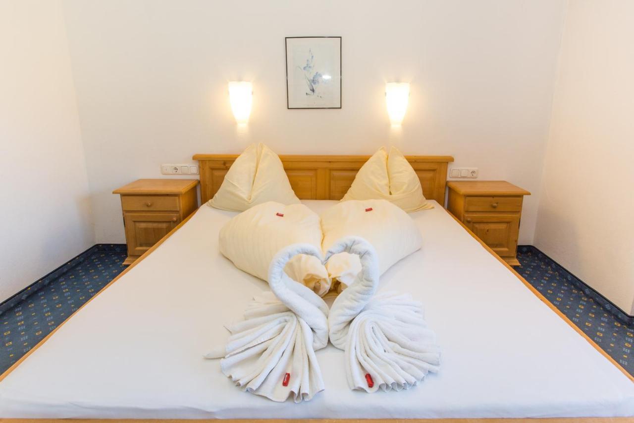 Hotel Neuwirt Бухен Экстерьер фото